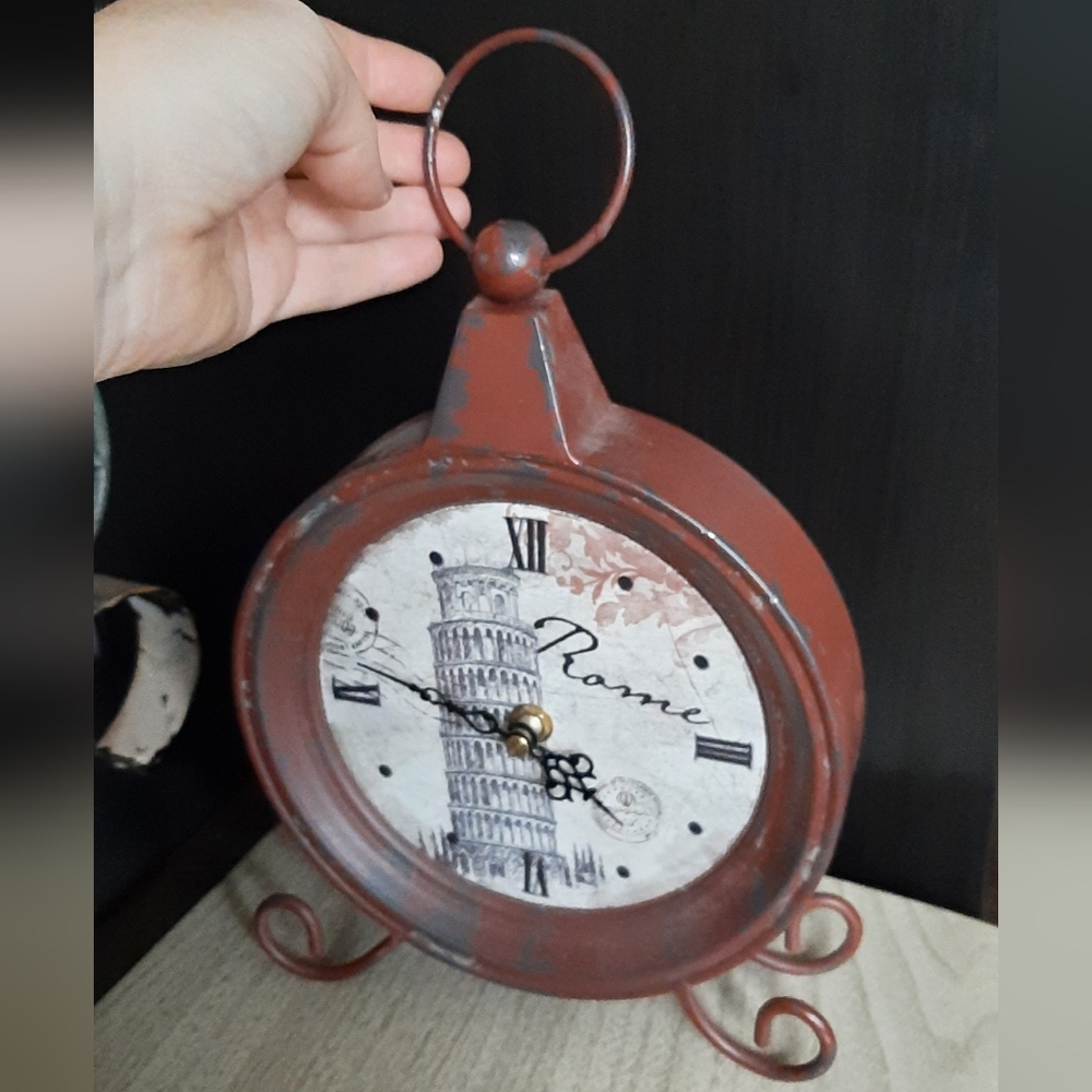 Rustic Clock In Great Condition - Picture 3 of 8